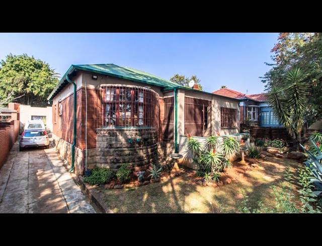 3 BEDROOM HOUSE FOR SALE IN KENSINGTON
